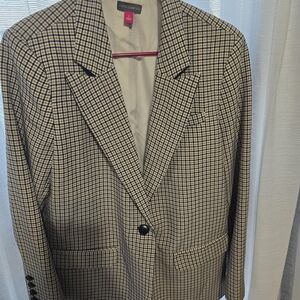 Vince Camuto Women's Plaid Blazer - Black and Cream Size L